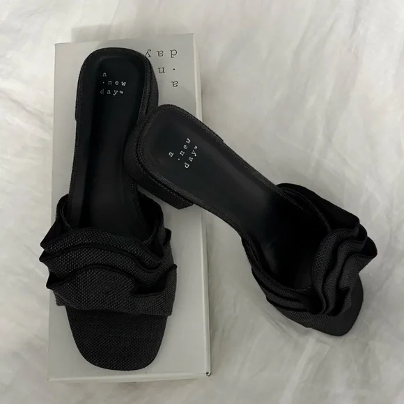A New Day Lyta Sandals Black Raffia Sandal Slide Never Worn In Box Size 10 - Picture 7 of 11
